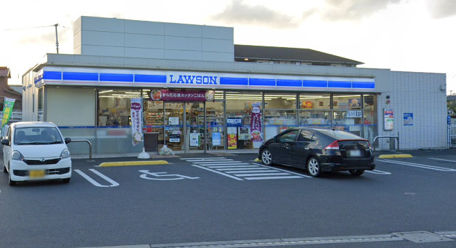 コンビニ　ローソン 千葉塩田町店（コンビニ）まで124m