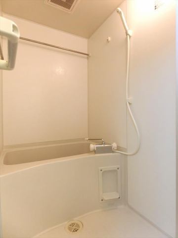 バス・シャワールーム　きれいなお風呂です