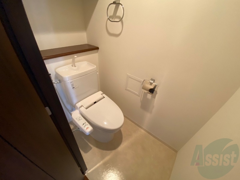 トイレ　ウォシュレット機能がついたトイレ。安心して使用できますね。