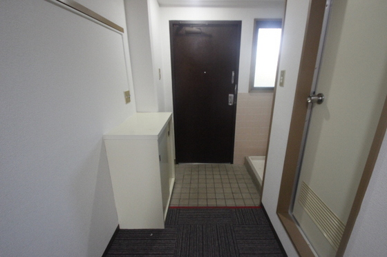 玄関　※別号屋の写真です