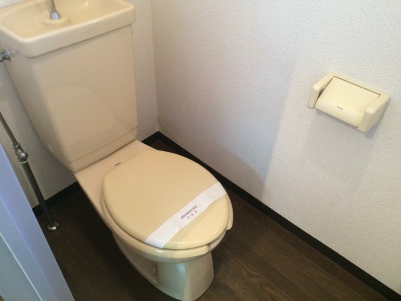トイレ　別号室参考写真