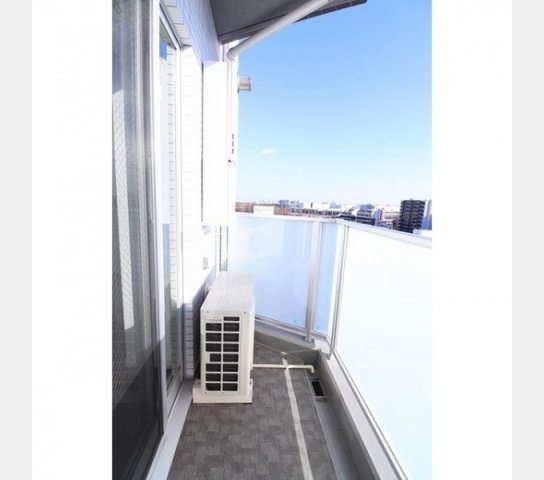 バルコニー　広々としたバルコニーです