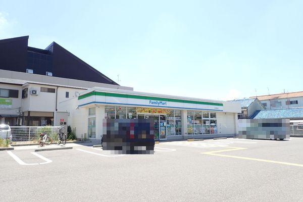 コンビニ　ファミリーマート泉大津宮町店（コンビニ）まで604m