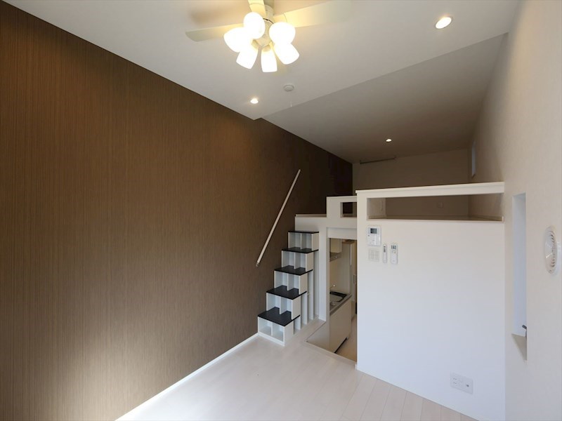 その他　洋室6帖　ロフト5.8帖（収納にも寝室にも使えます）