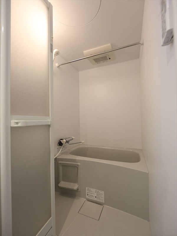 バス・シャワールーム　バスルーム　浴室暖房乾燥機付き
