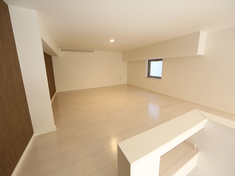 その他部屋・スペース　ロフト5.8帖（収納にも寝室にも使えます）