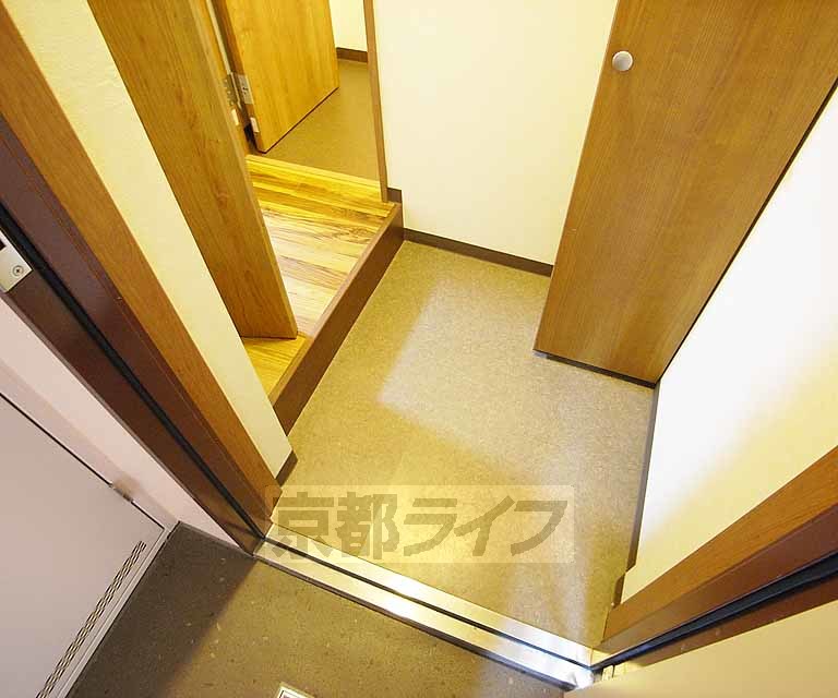 玄関　玄関です。