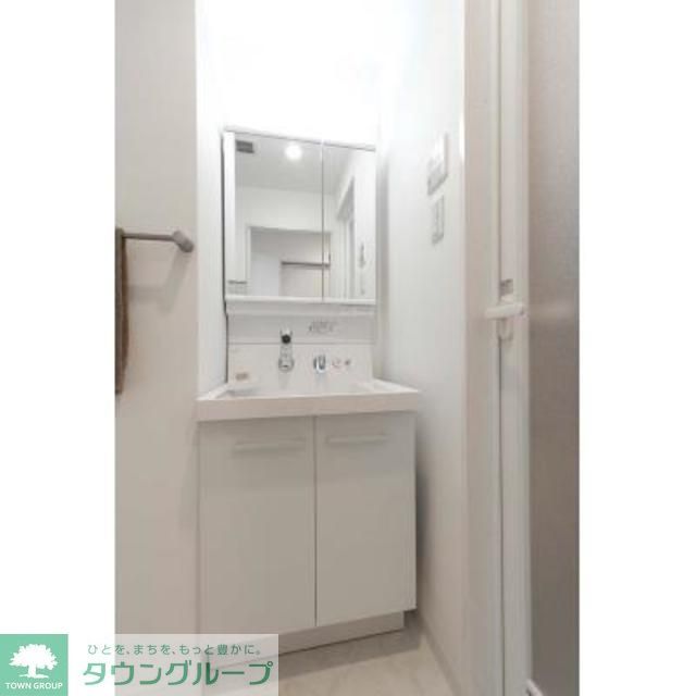 洗面設備　※写真は同タイプ住戸です。