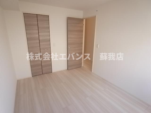 その他部屋・スペース　落ち着いて過ごせるお部屋なので、寝室にいかがでしょうか