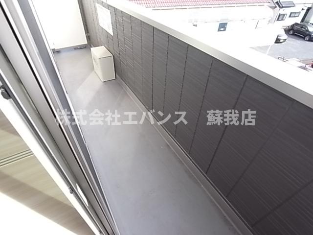 バルコニー　お洗濯にも便利なバルコニー付き