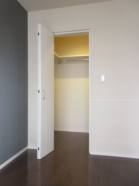 収納　★ウォークインクローゼット１．３帖★