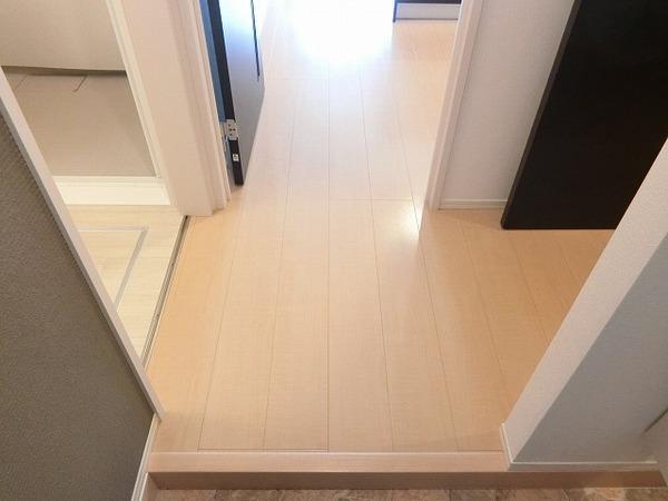 玄関　シューズボックスあり！