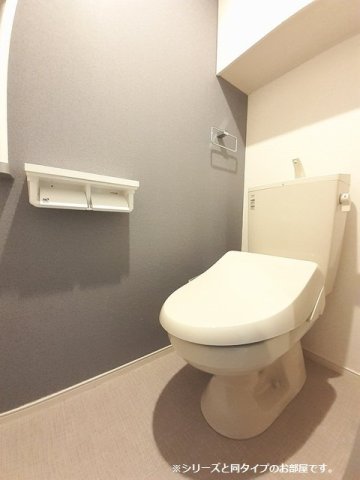 トイレ　シンプルで使いやすいトイレです