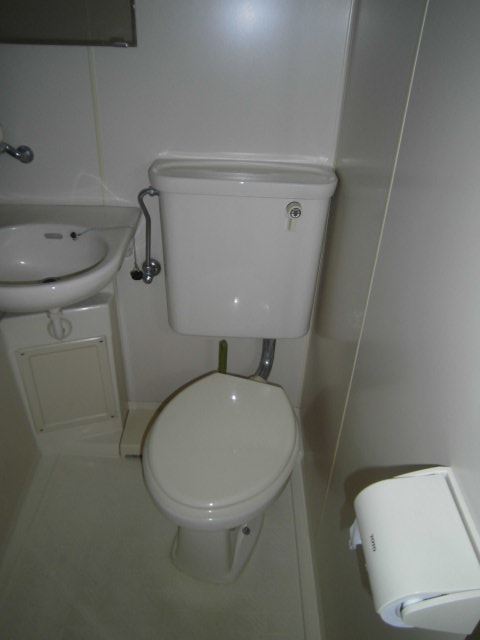 トイレ　清潔感のあつトイレですね。