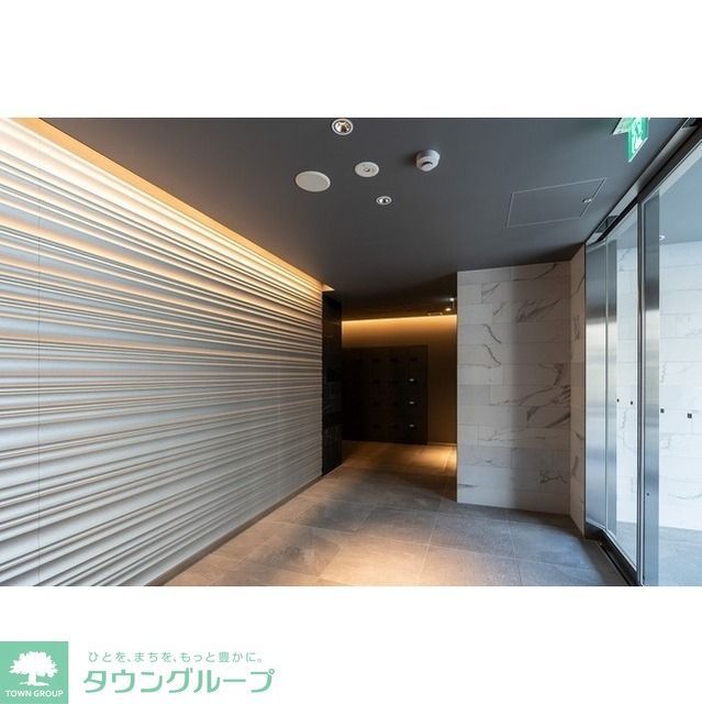 エントランス　エントランス