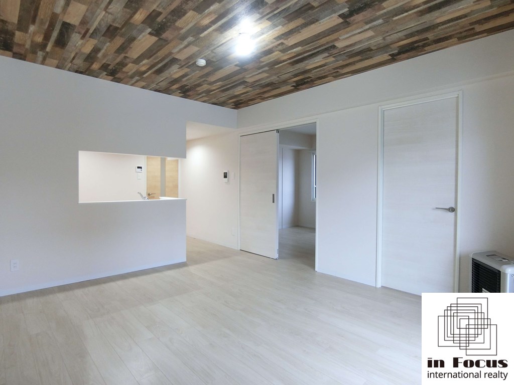 居室・リビング　エアコン付きで暑い夏も快適です