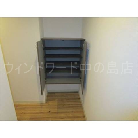 玄関　詳細は、ウィンドワード中の島店までご相談下さい。