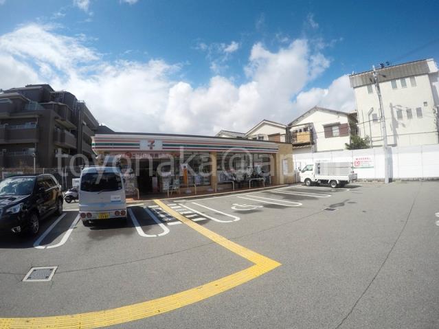 コンビニ　セブンイレブン（コンビニ）まで435m