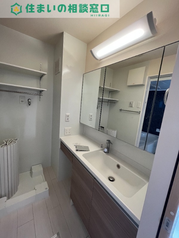 洗面設備　同型