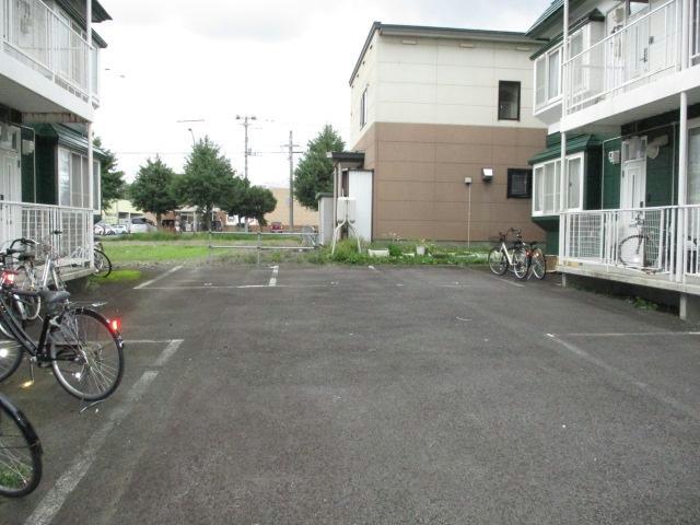 駐車場　駐車場