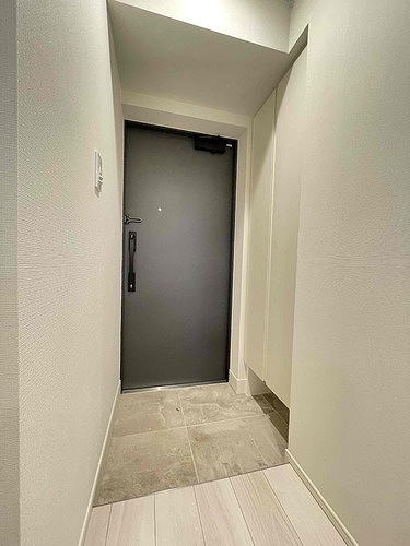 玄関　玄関　※2022年5月撮影