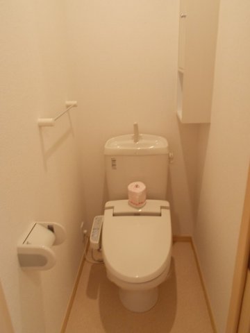 トイレ　コンパクトで使いやすいトイレです