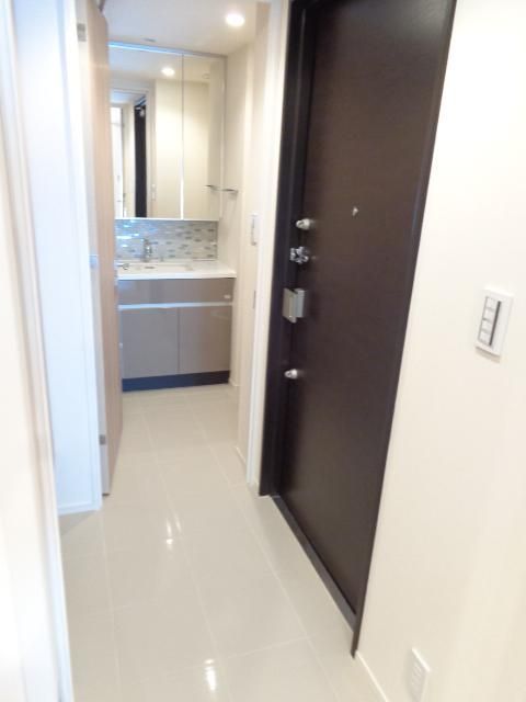 玄関　※別号室参考写真