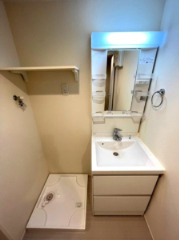 洗面設備　同シリーズ物件のモデルルームになります※現況優先
