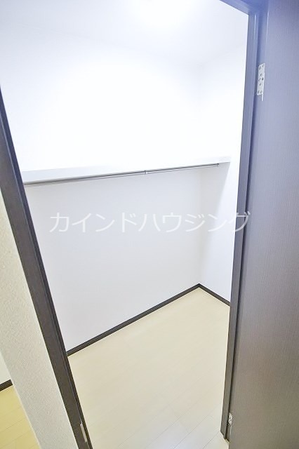 収納　ウォークインクローゼット