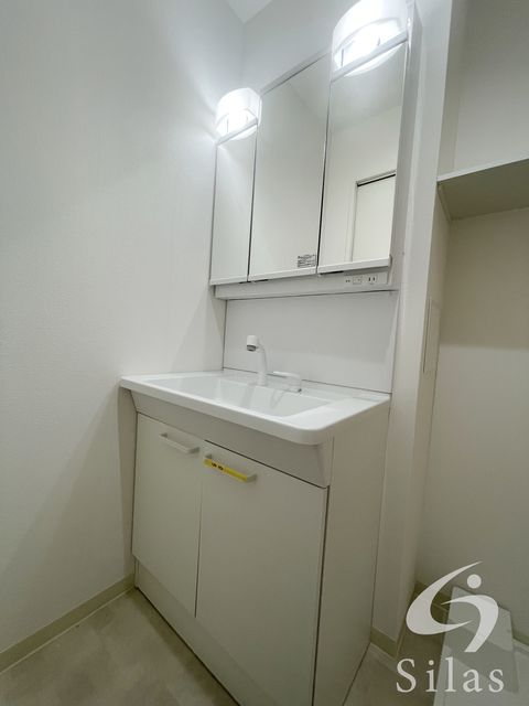 洗面設備　同仕様