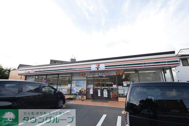 コンビニ　セブンイレブン横浜川島町西店（コンビニ）まで530m