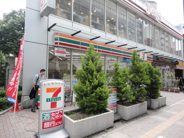 コンビニ　セブンイレブン八王子旭町店（コンビニ）まで34m