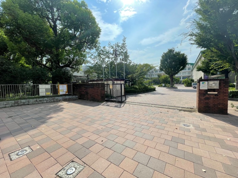 高校・高専　東京都立文京高校（高校・高専）まで327m