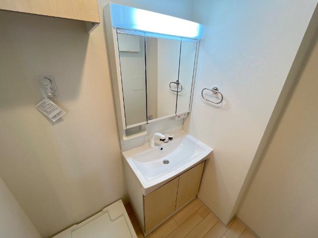 洗面設備　洗髪洗面化粧台