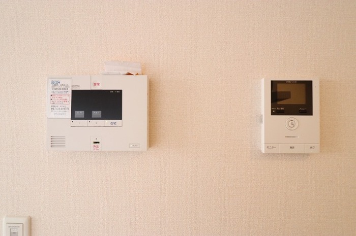 セキュリティ　セコムのセキュリティシステム＆テレビインターホン