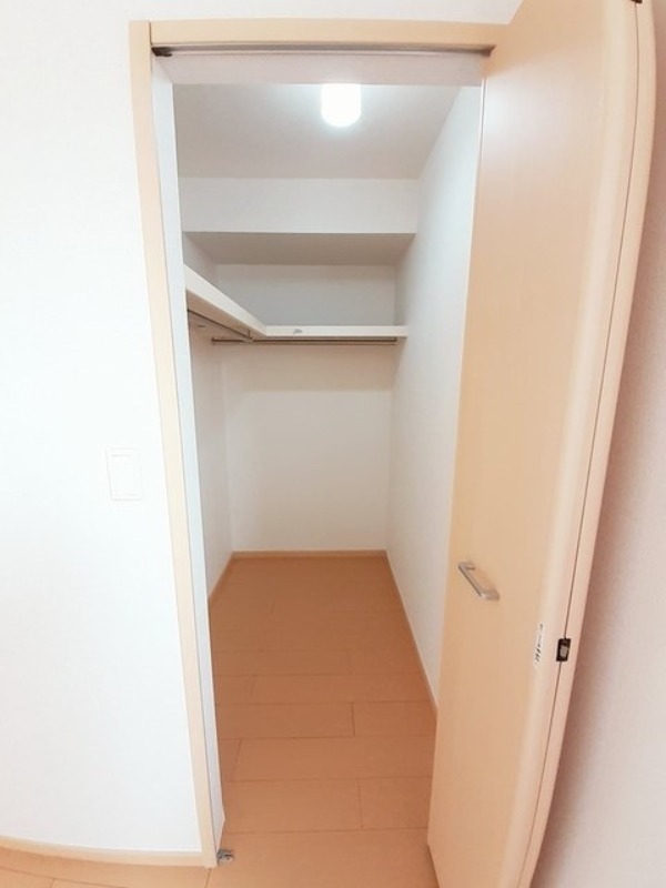 収納　図面と現状に相違がある場合には現状を優先