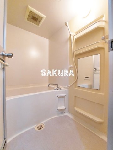 バス・シャワールーム　日々の疲れを癒すお風呂です♪