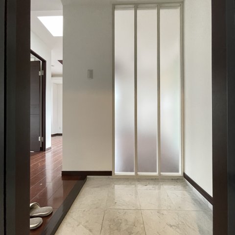 玄関　同仕様タイプです