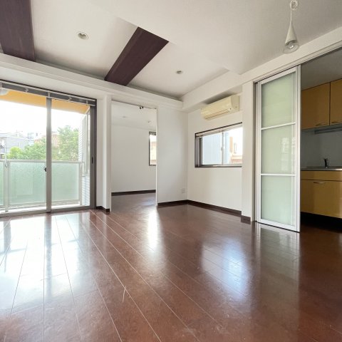 居室・リビング　同仕様タイプです