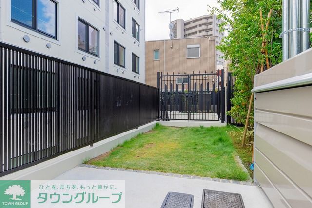 庭　2025年10月撮影