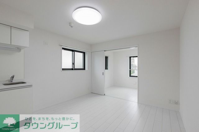 居室・リビング　Aタイプ2025年10月撮影 同タイプ405号室の写真です