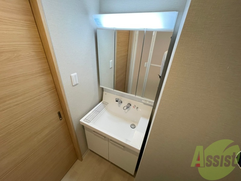 洗面設備　シャンプードレッサーで身支度もラクラクです！