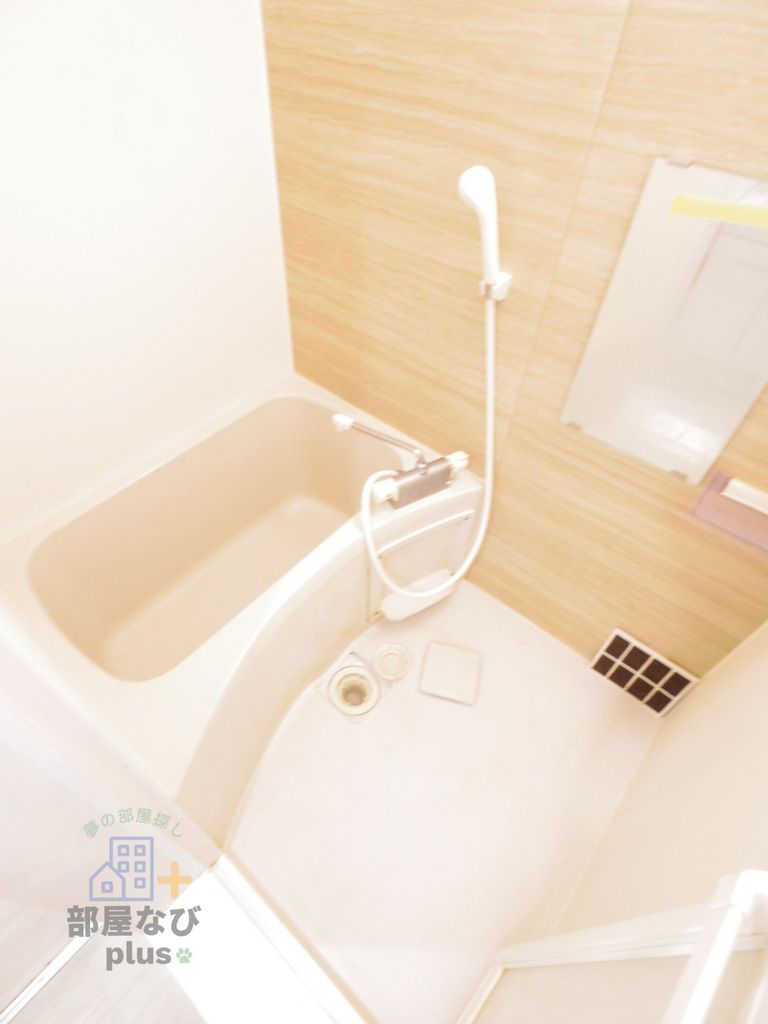 バス・シャワールーム　※他号室写真です