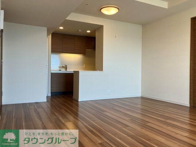 居室・リビング　現地待ち合わせ歓迎♪お問合せはタウンハウジングまで！