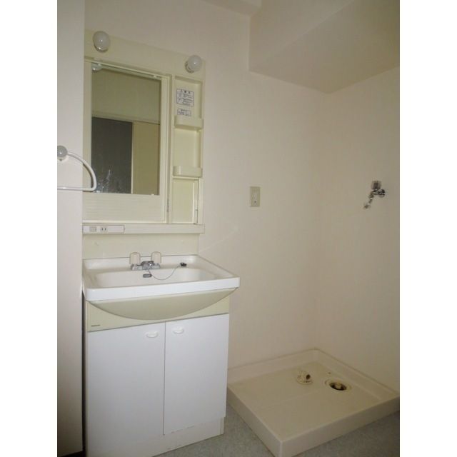 洗面設備　同タイプ・別部屋画像