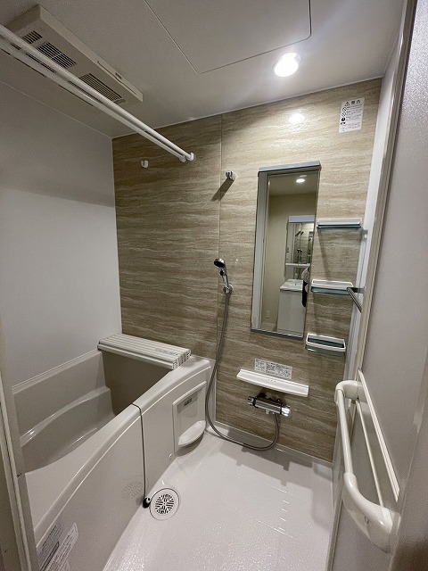 バス・シャワールーム