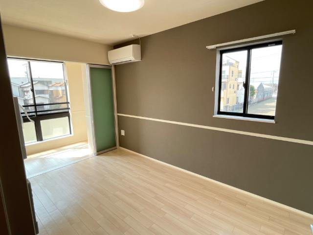 居室・リビング　リビング