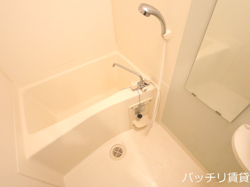 バス・シャワールーム　※同型タイプの為、現状優先