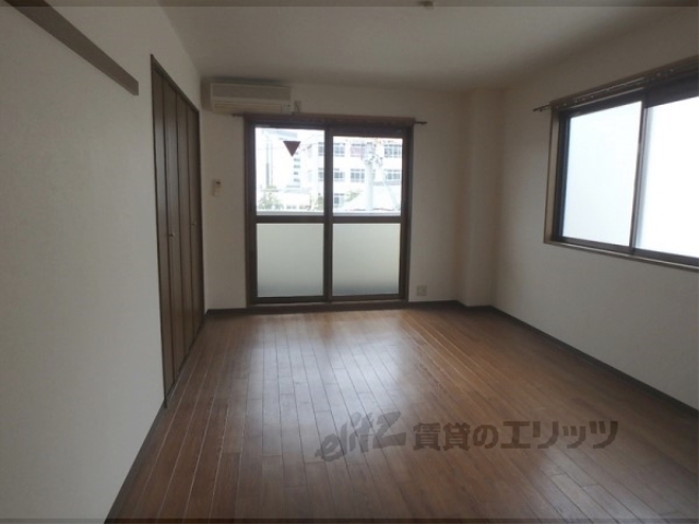 居室・リビング　洋室