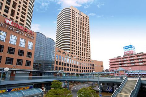 ショッピングセンター　フェスタ立花南館（ショッピングセンター）まで859m